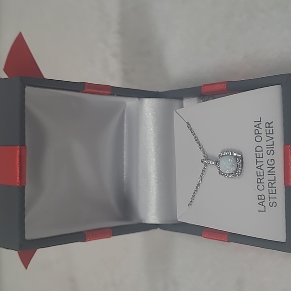 Women's Opal Pendant Sterling Silver Chain - Picture 5 of 5